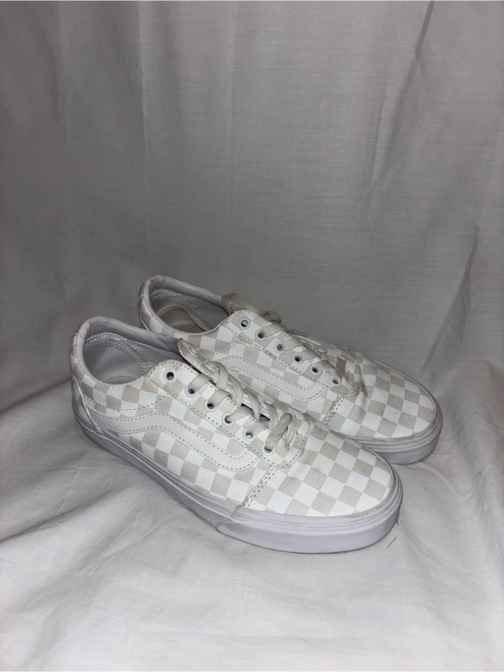 Vans Checkerboard Low Top Sneakers - White/Cream